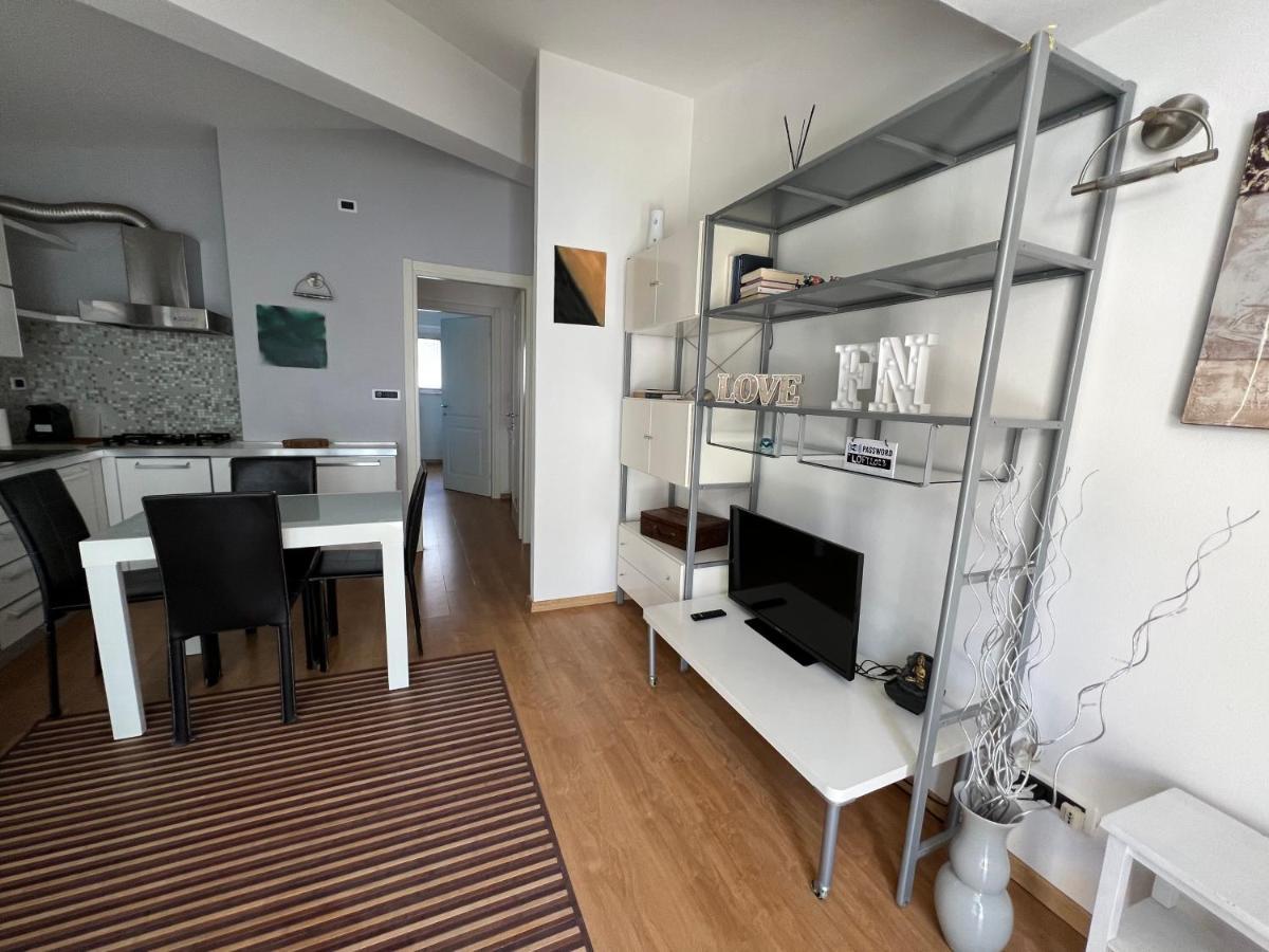 דירות קונאו Silenzioso Loft A Due Passi Dal Viale מראה חיצוני תמונה
